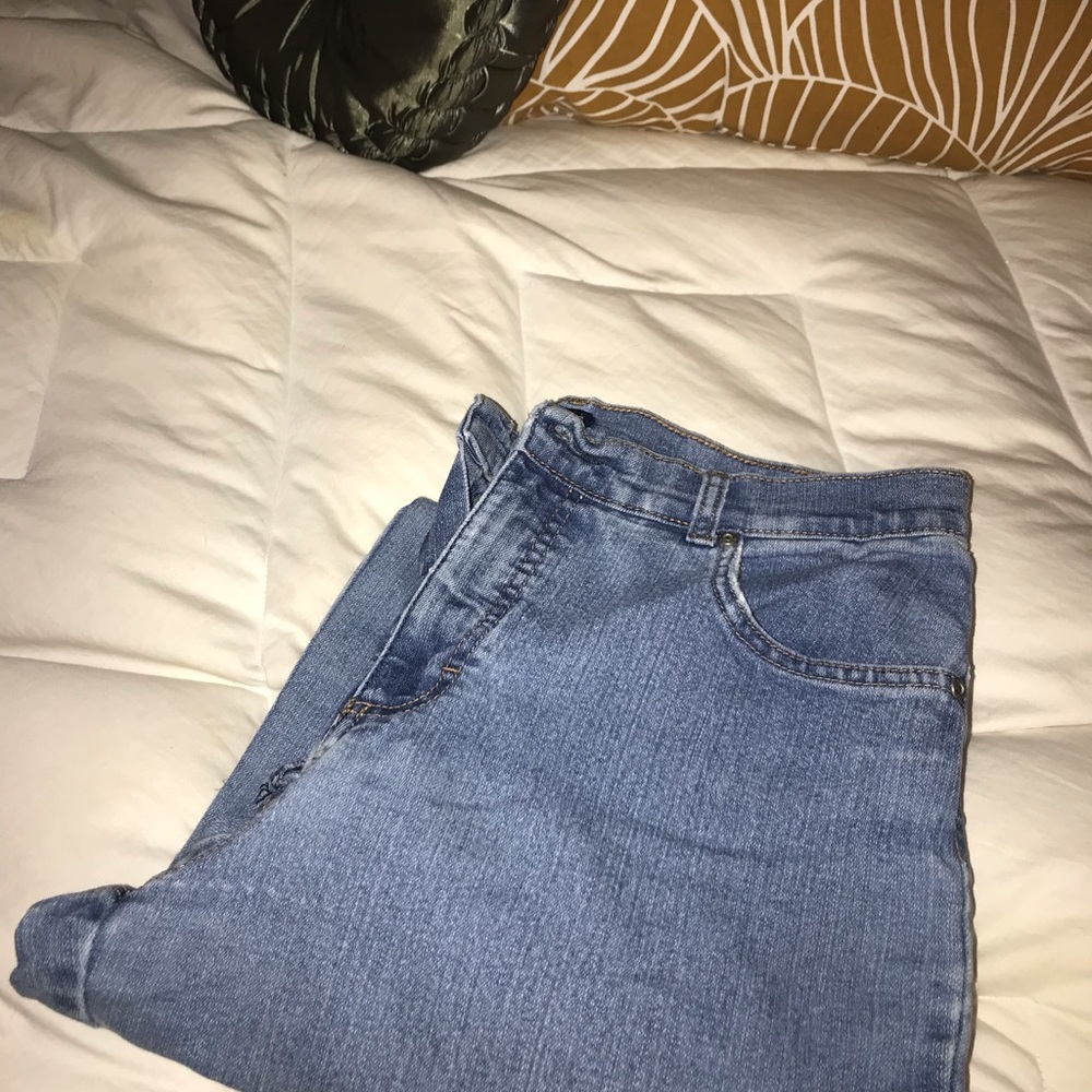 Basic Editions Classic Fit Jeans